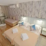 Integrated 4*