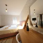 Integrated 4*